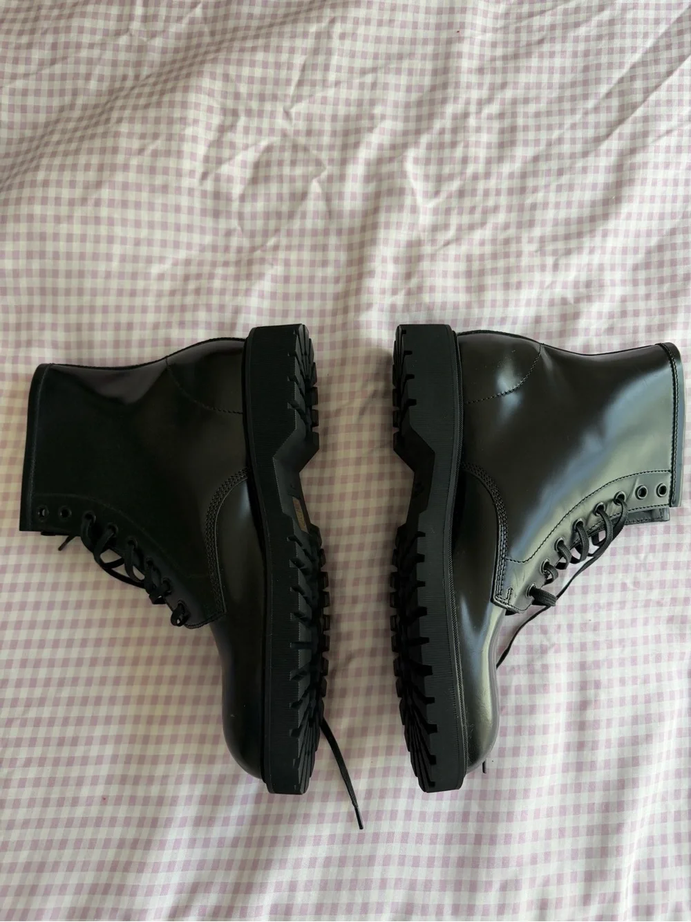 YSL Men's Black Leather Lace-Up Combat Boots never worn size 42.5